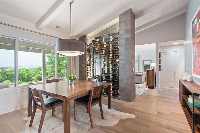 Houzz Tour: A Creative Couple Let a Wine Country Home Breathe