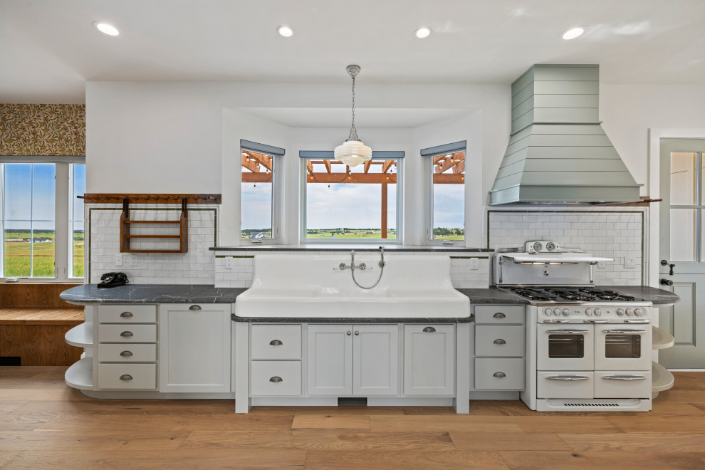 New Build 1950's Farmhouse