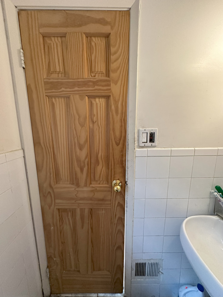 Stewart Powder Room - Before