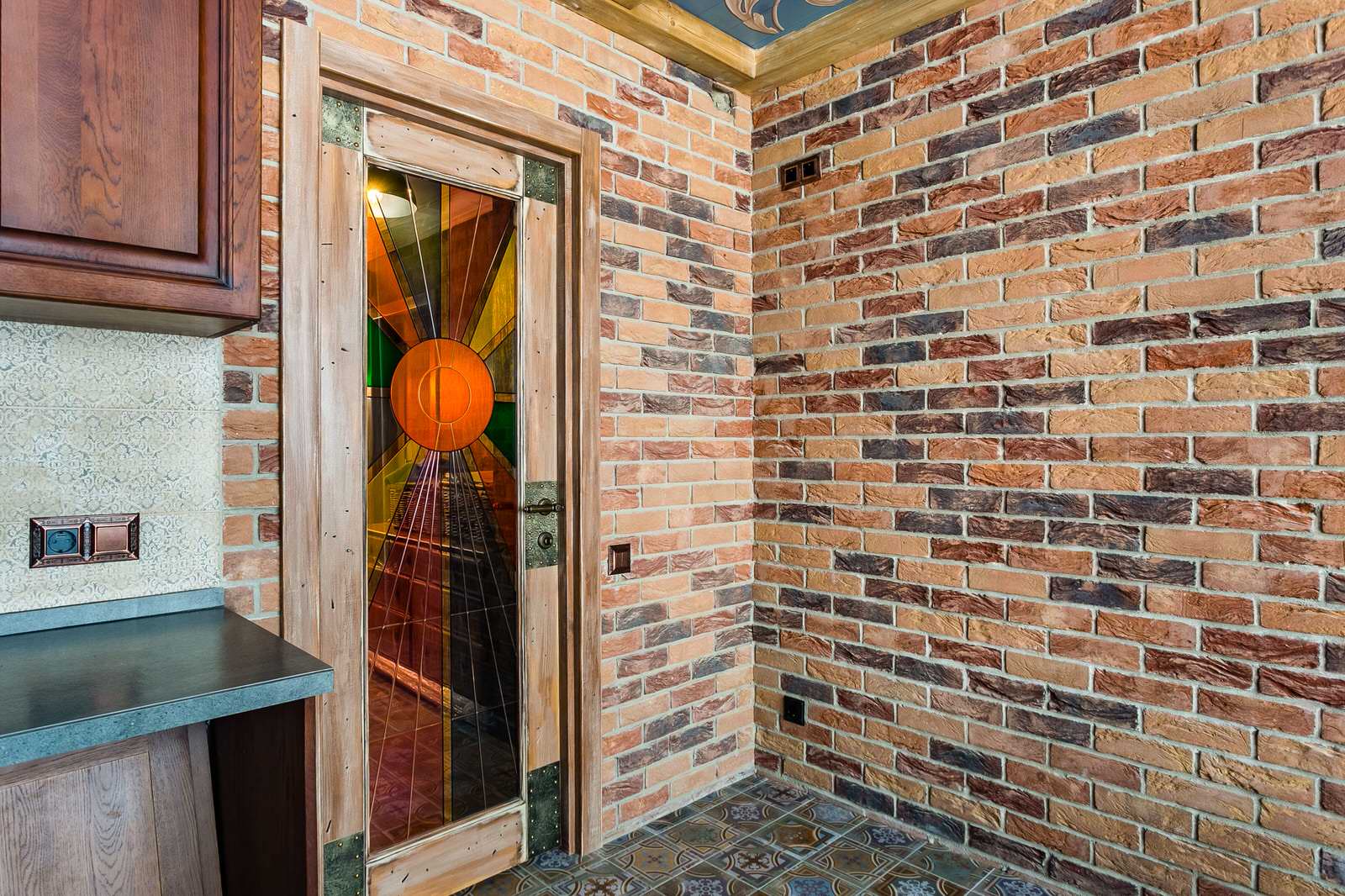 Первая остановка "Полярная станция"