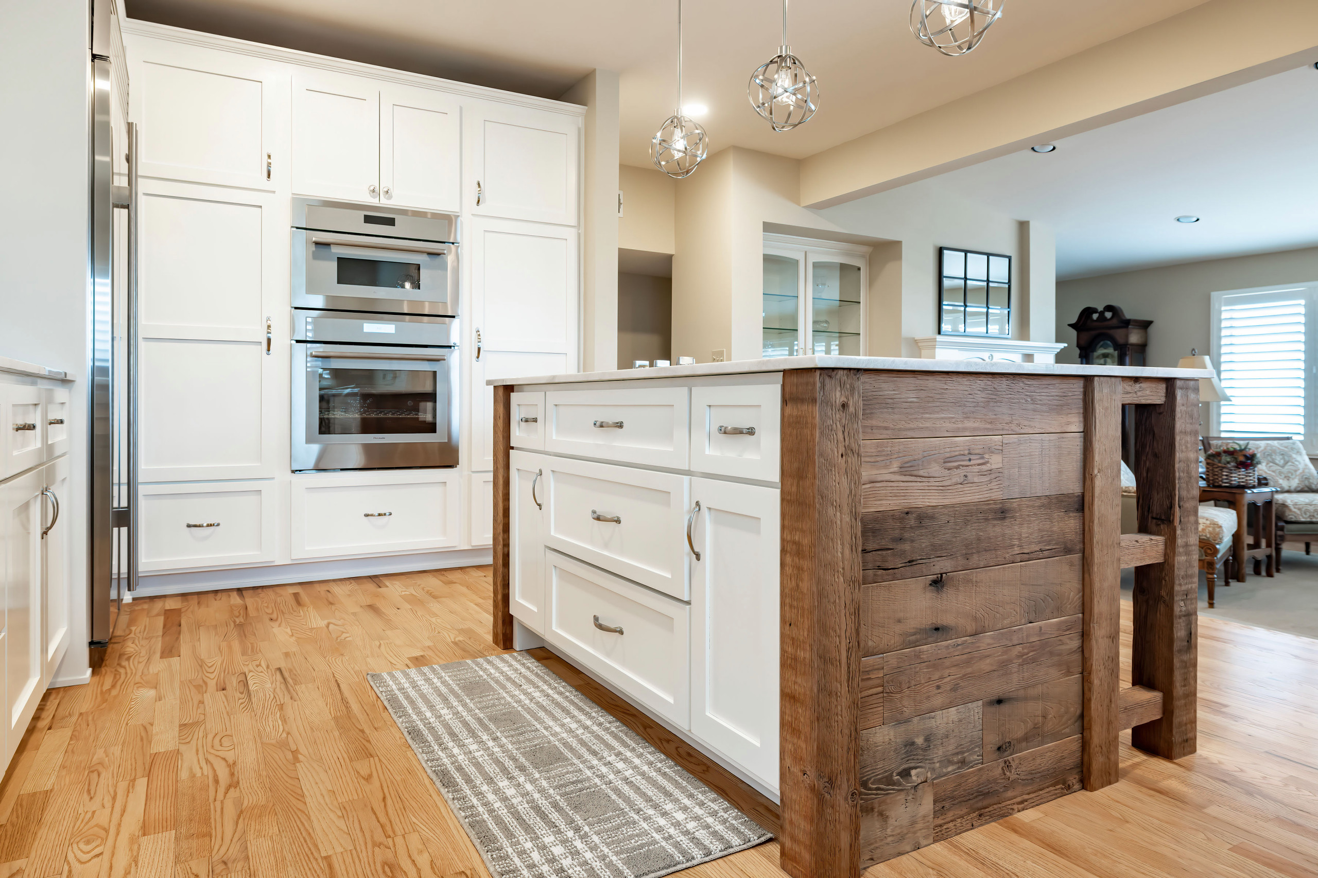 Rolling Hills Kitchen