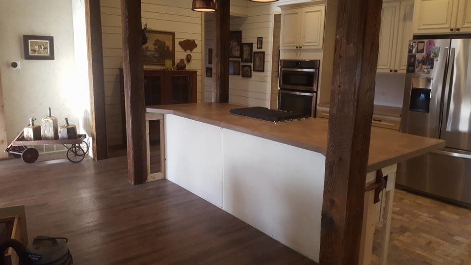 Kitchen - rustic kitchen idea