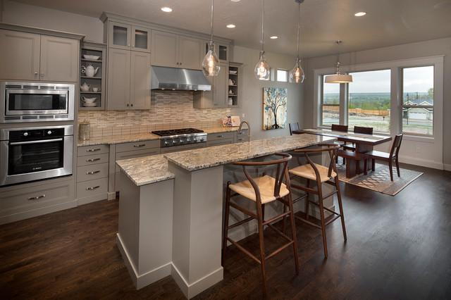 Monterey Spring Parade of Homes 2014 klassisch-modern-kueche