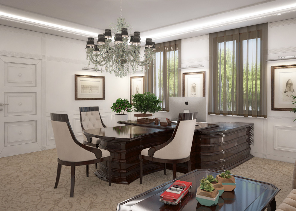 Офис для женщины руководителя в неоклассическом стиле