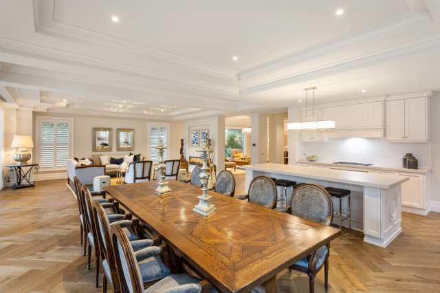 BRIGHTON shabby-chic-style-kitchen