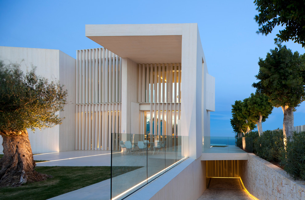Inspiration for a contemporary exterior in Alicante-Costa Blanca.