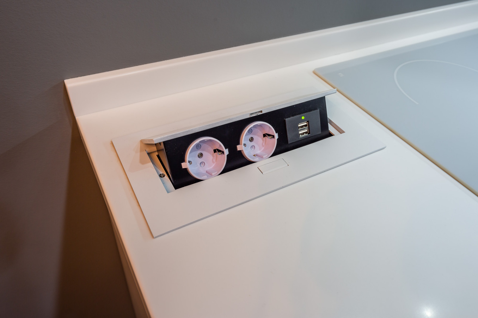 Современный интерьер в элементами лофта в Сочи