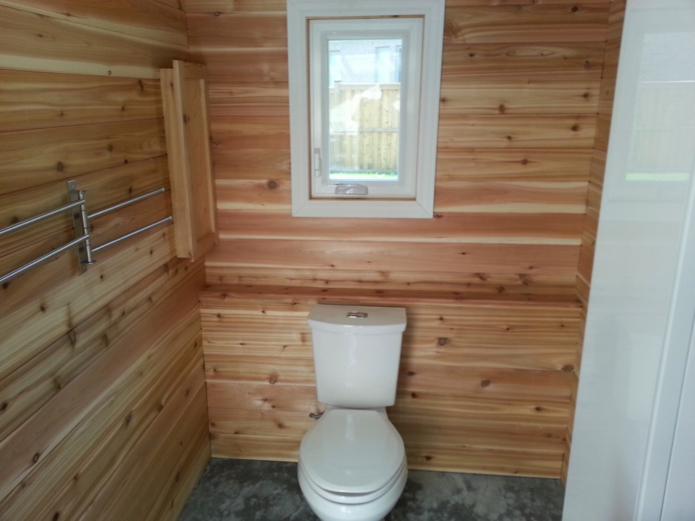 Inspiration for a rustic home design remodel in Toronto