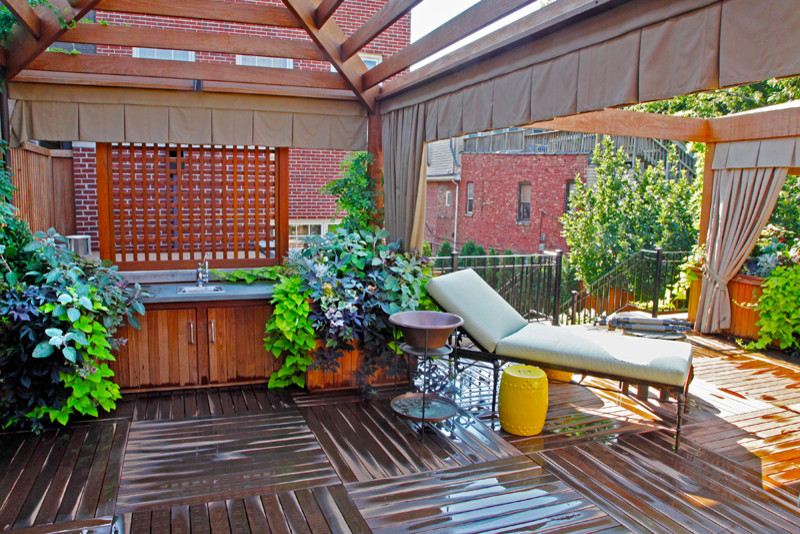 Home design - eclectic home design idea in Chicago