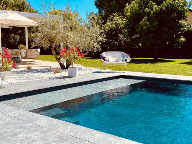 Landscape & Pool Design contemporaneo-piscina