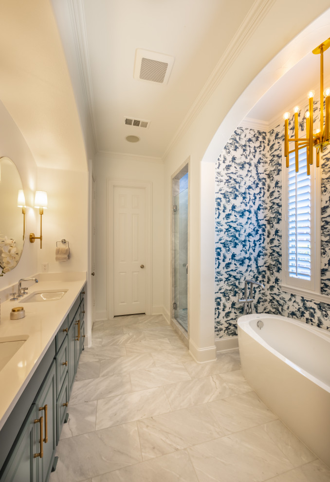 Inspiration for a transitional home design remodel in Dallas