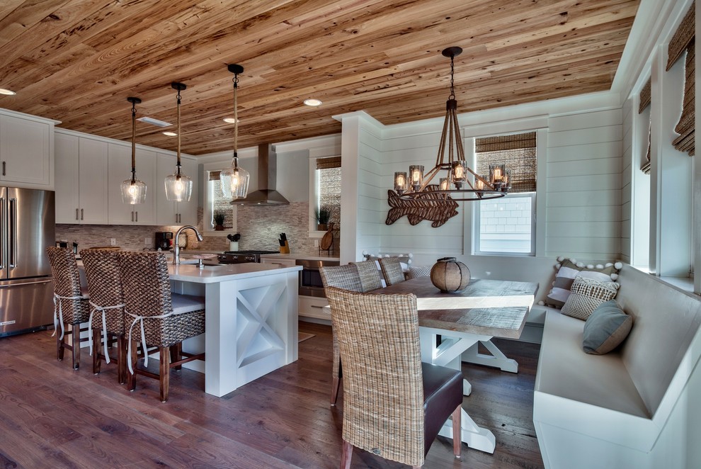 Home design - transitional home design idea in Miami