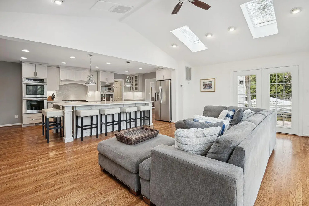 Inspiration for a transitional kitchen remodel in DC Metro