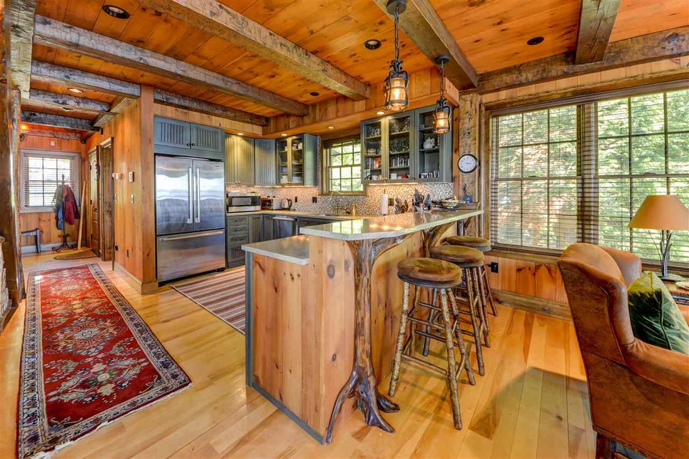 Photo of a country kitchen in Boston.
