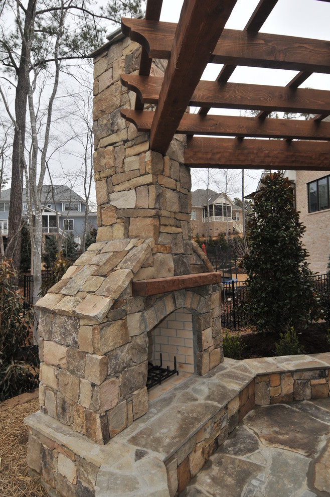 Inspiration for a traditional patio in Raleigh.