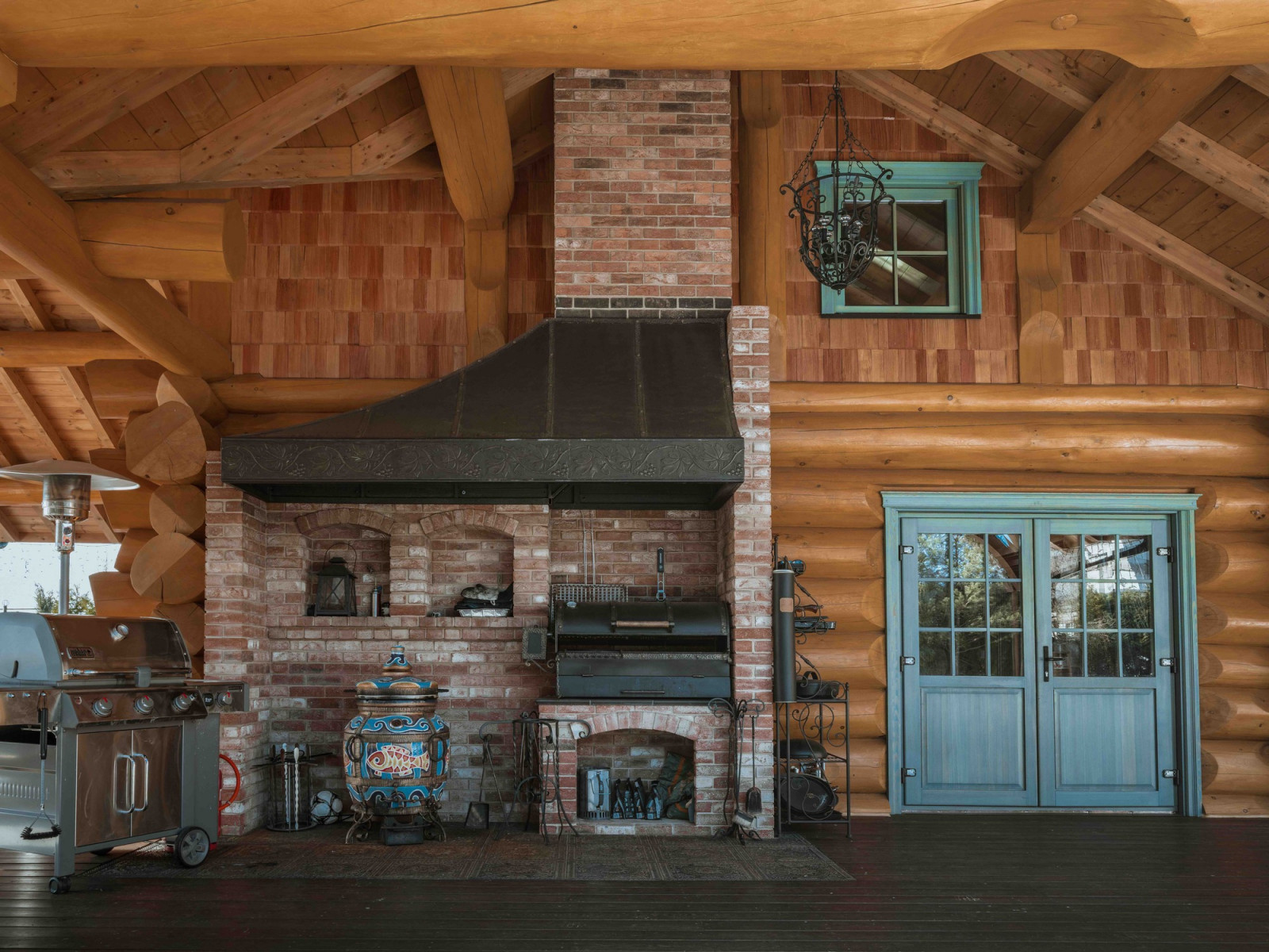 Барбекю в загородном доме