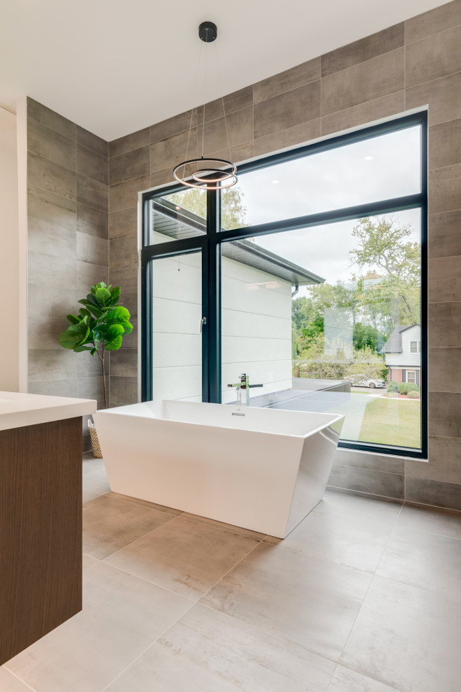 Avondale Crt. Modern Bathroom Toronto by Onelife Design & Build