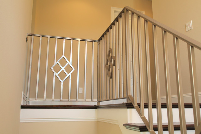 Davis Islands Waterfront Home #2 contemporain-escalier