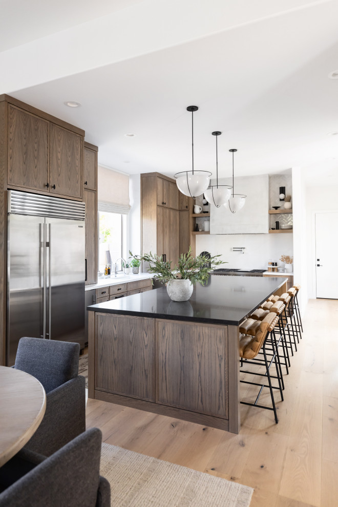 Minimalist kitchen photo in Phoenix
