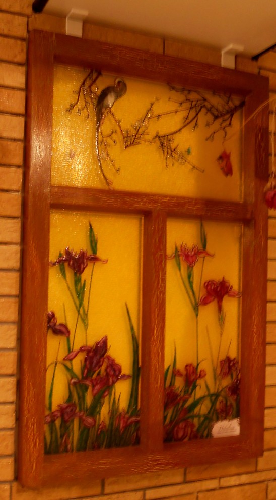 витражное окно на кухне