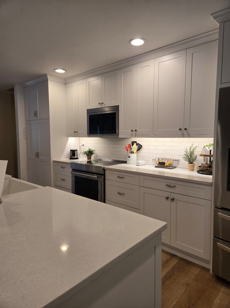 Gig Harbor Kitchen & Primary Bathroom