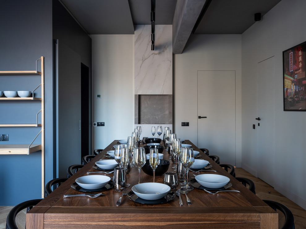 Встроенная вытяжка Konigin Flatbox Black 60 в ТВ проекте.