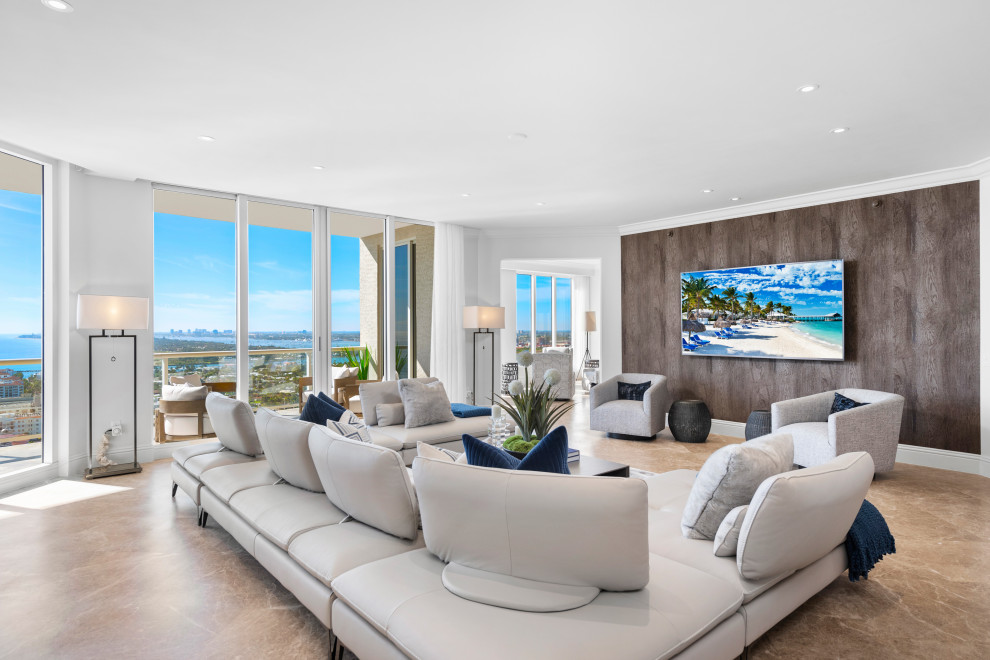 Example of a transitional home design design in Miami
