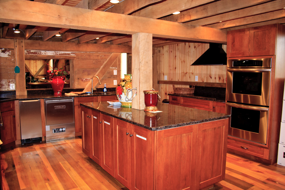 Kitchen - rustic kitchen idea
