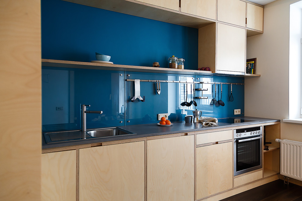 Кухня из фанеры с бетонной столешницей