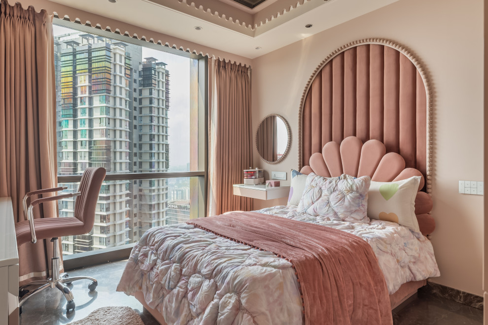 Inspiration for a contemporary bedroom in Mumbai.