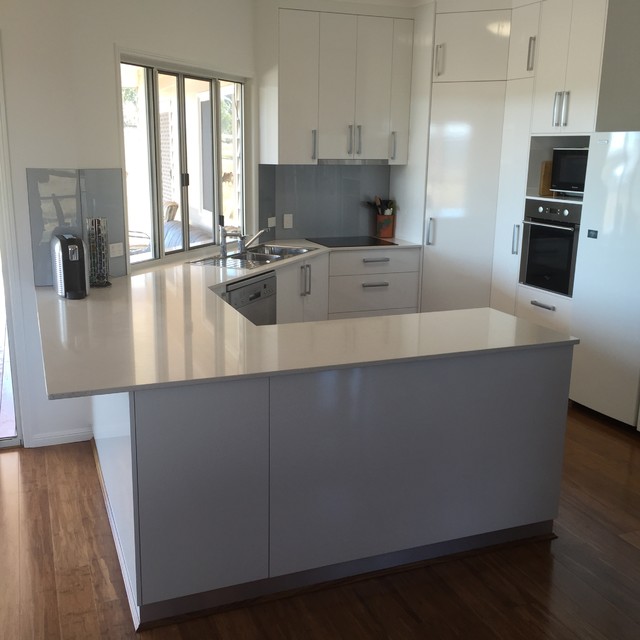 All White Kitchen - Modern - Kitchen - Brisbane - by Kingaroy Joinery