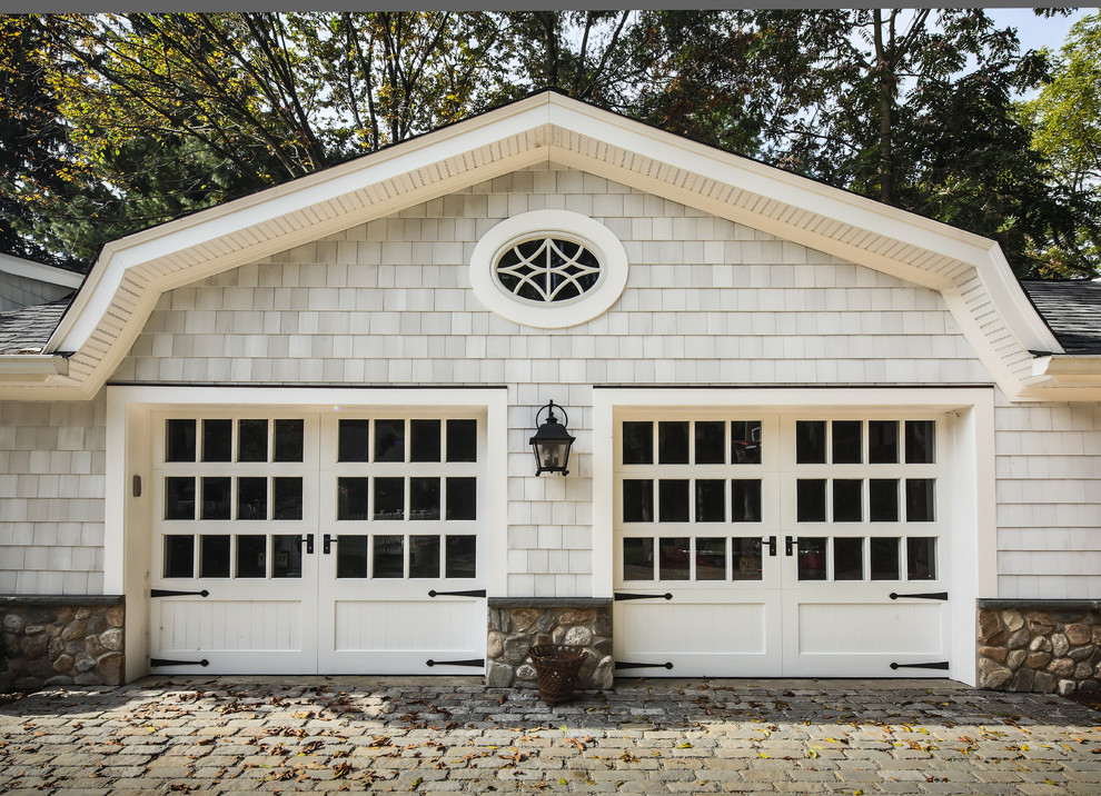 Design ideas for a traditional detached garage in New York.