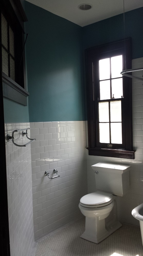 Transitional bathroom photo in New Orleans