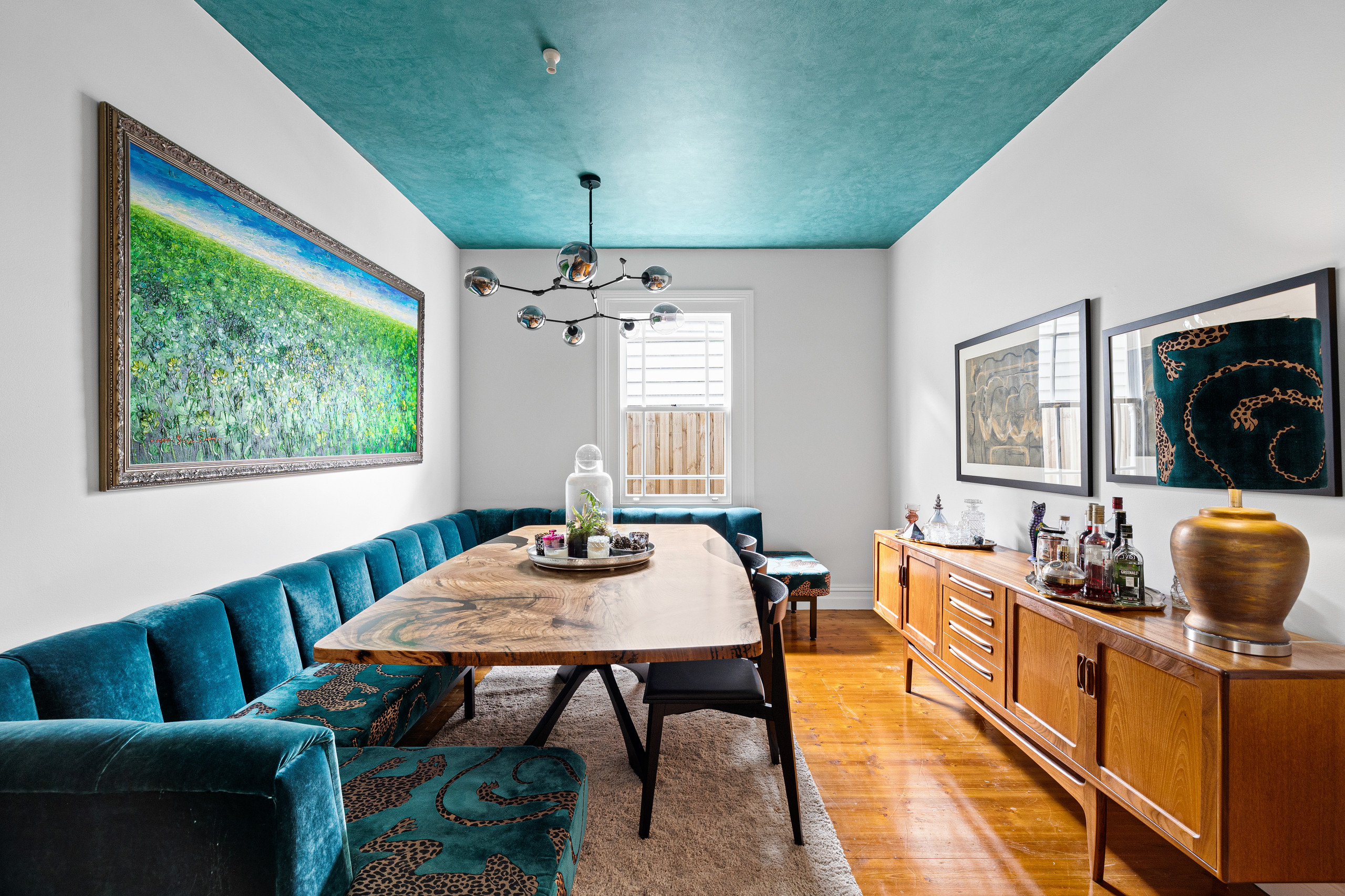 Inspiration for a dining room remodel in Melbourne