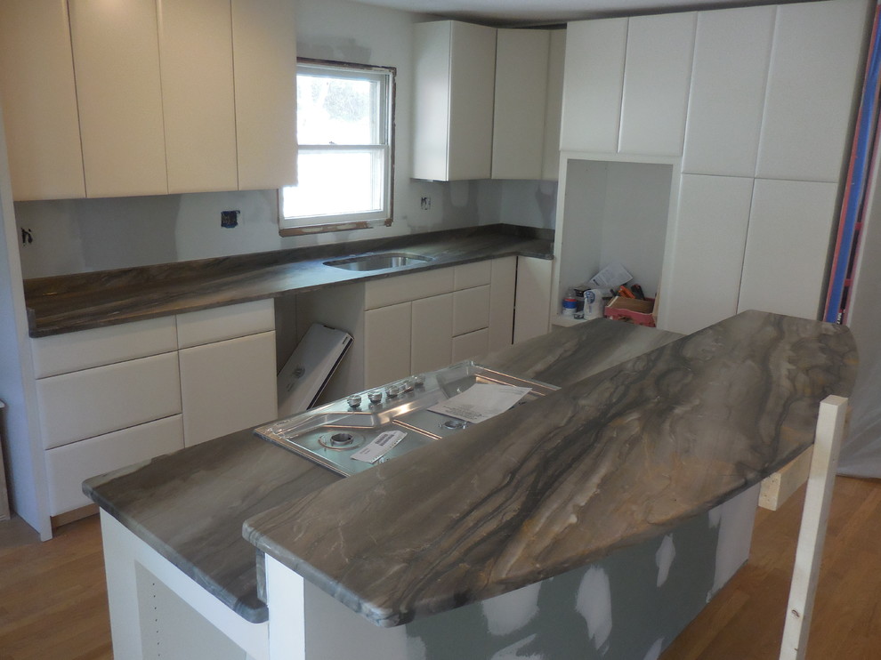 Transitional kitchen photo in Baltimore