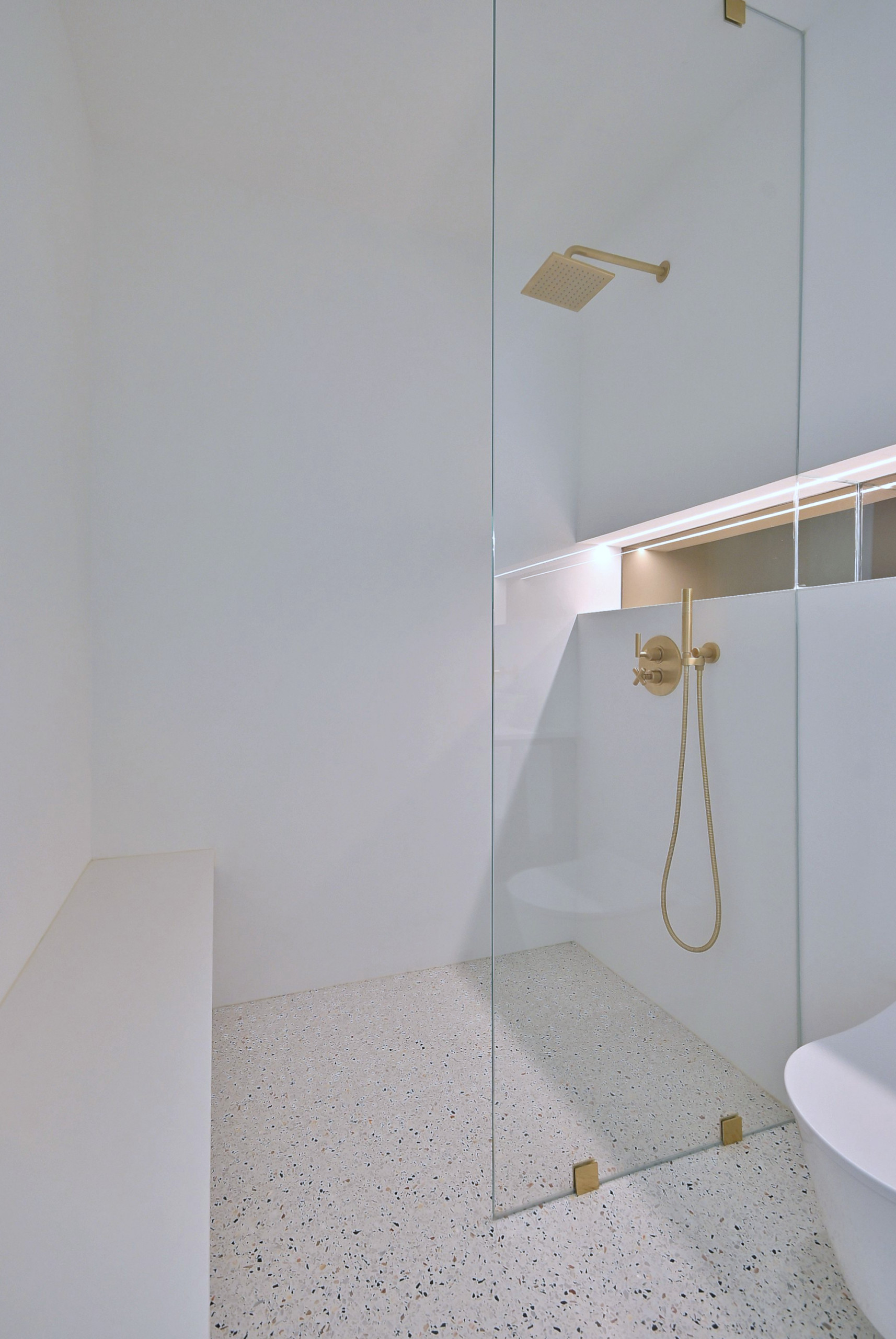 Mid-Century Modern Bathroom with Illuminated Niche