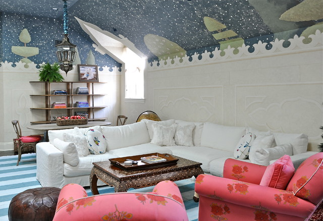 World Travelers Abode eklektisch-wohnzimmer