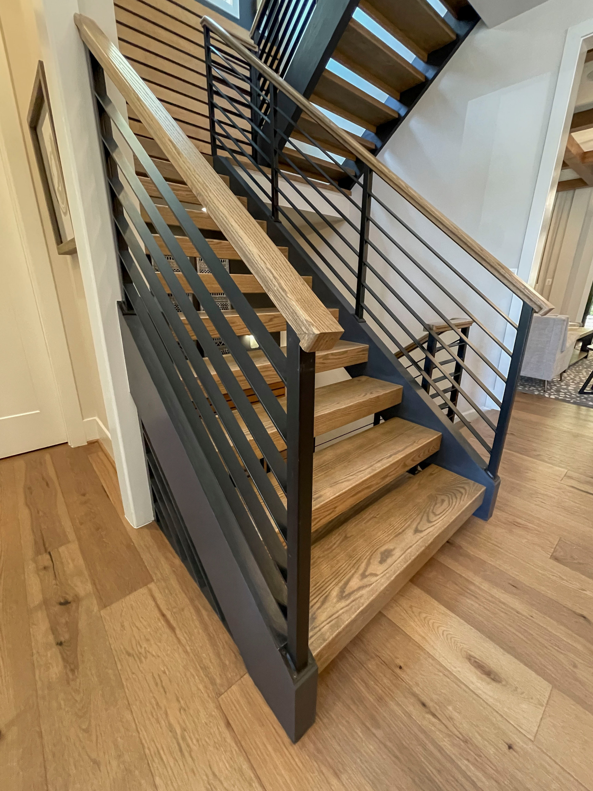 113_Floating Straight- Stringers with No Risers in Contemporary Home, Bethesda M