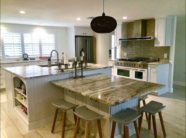 White Kitchen Remodel klassisch-modern-kueche