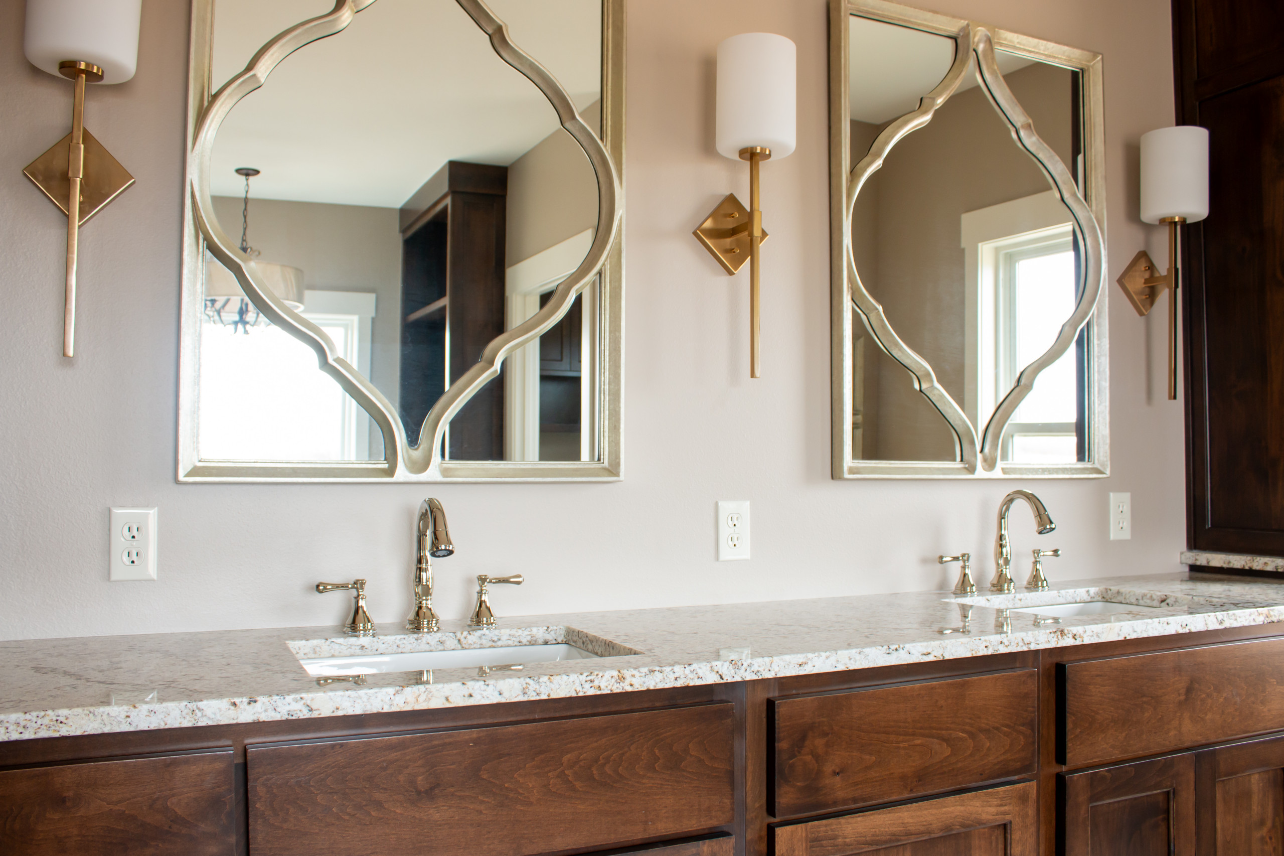 Albright Traditional Home - Bed & Bath