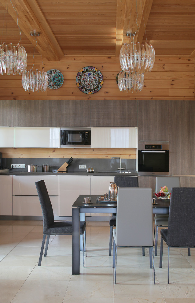 Современный дом из бруса в эко стиле