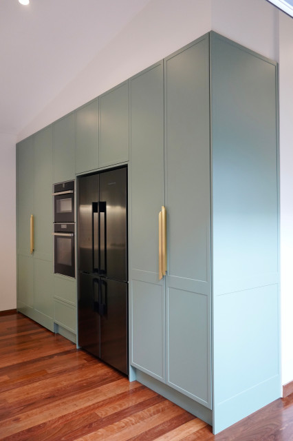 MARIAN RESIDENCE modern-kitchen
