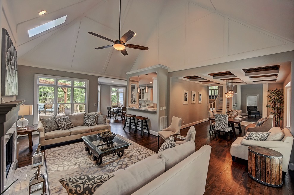 Home design - transitional home design idea in Charlotte