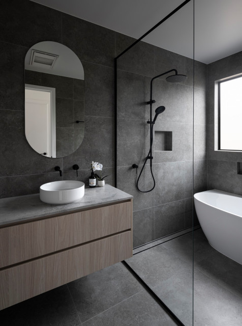 MONCRIEFF - New Home trendy-badevaerelse