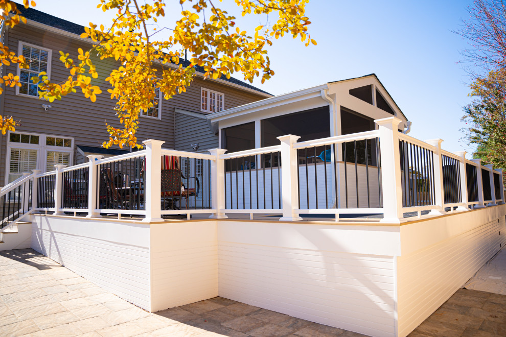 Clifton Screened Porch, Deck, & Infinity Pool