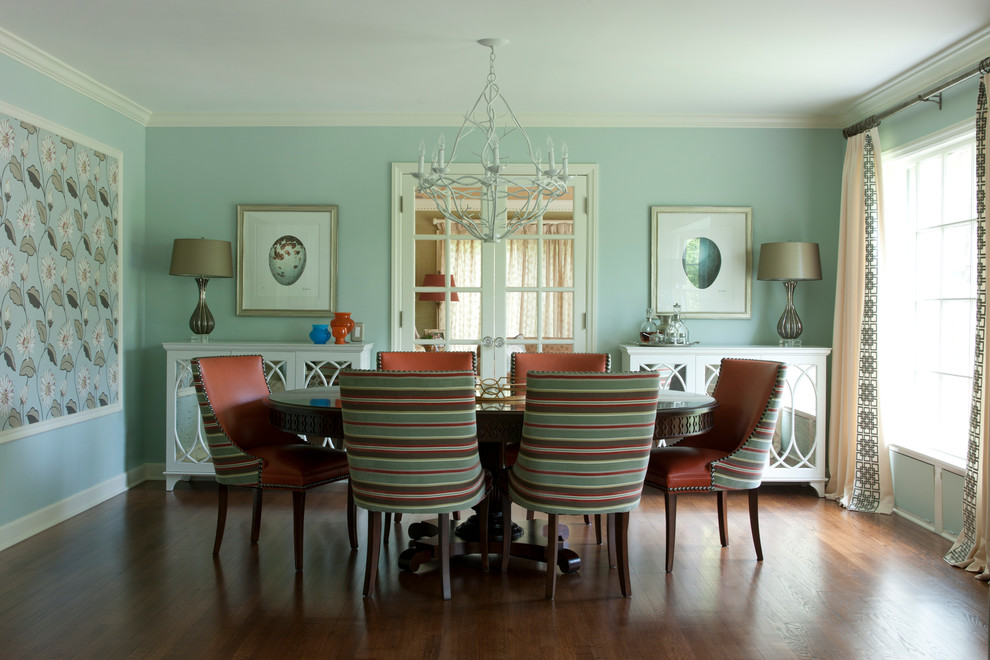 Inspiration for a classic dining room in Chicago.