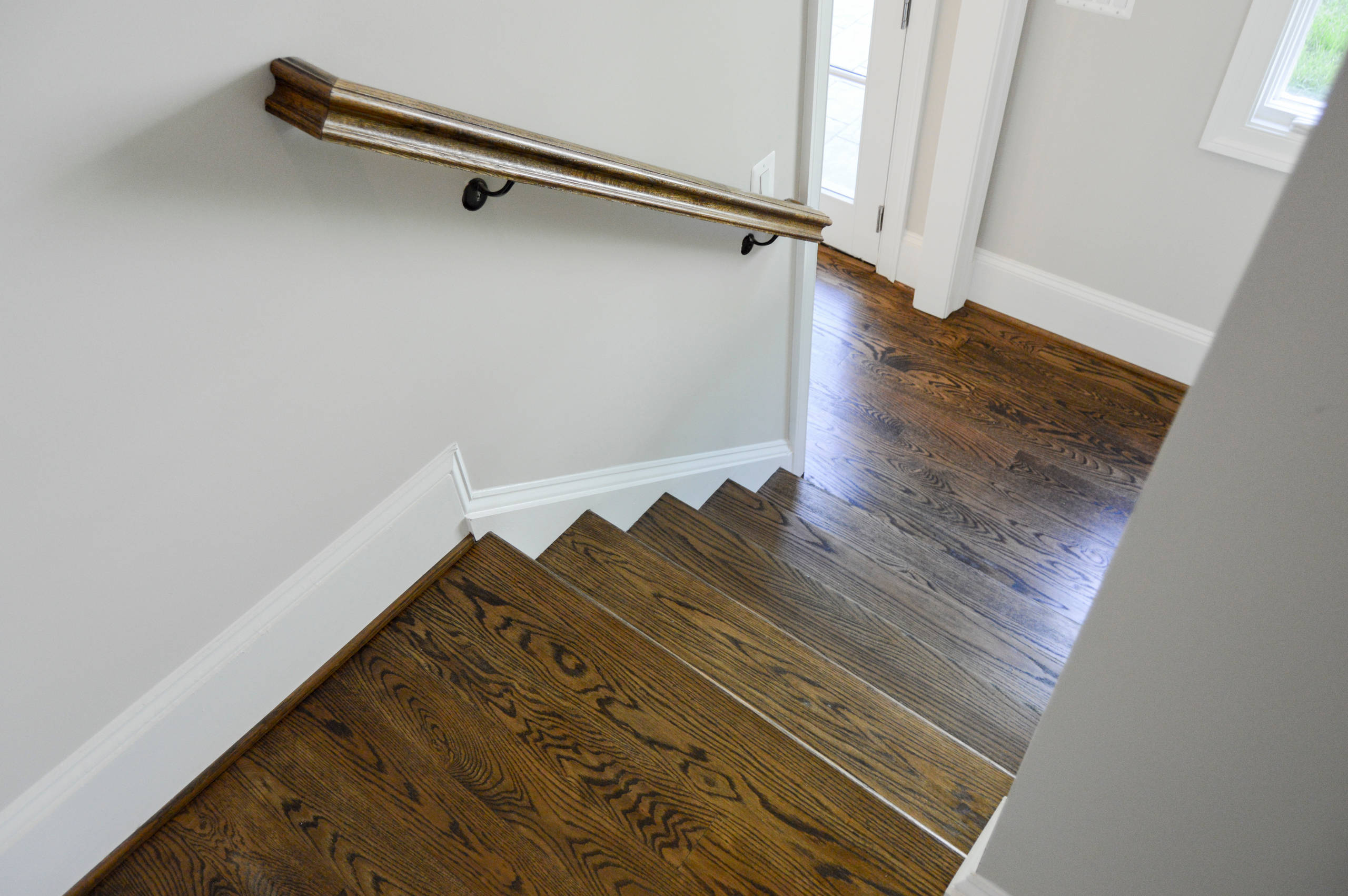 38_European Style Circular Balcony and Multi-level Staircase, Middleburg, VA 201