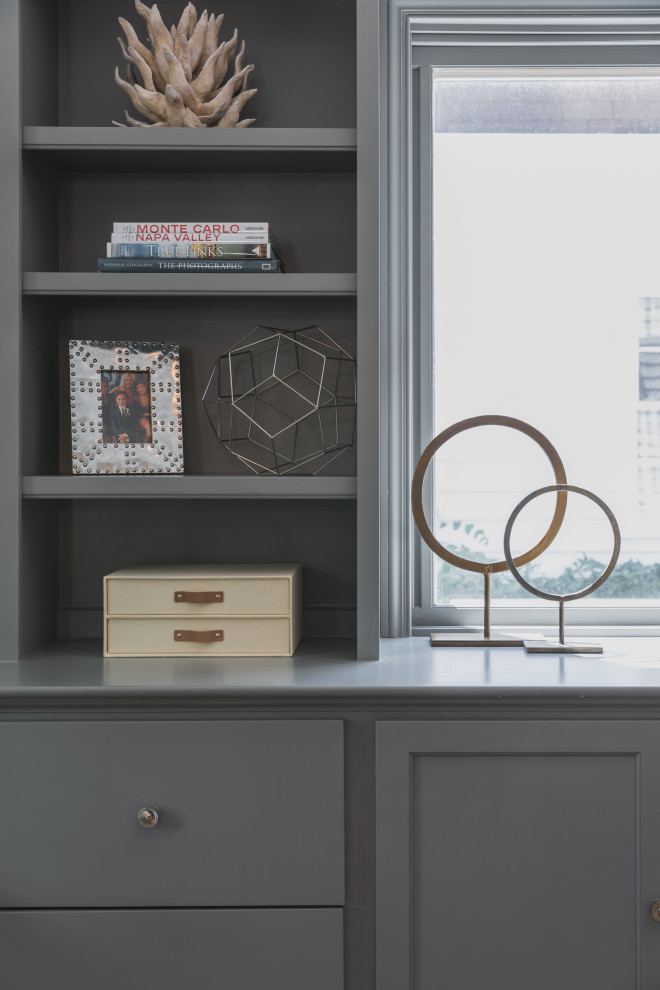 Entryway - rustic entryway idea in Chicago