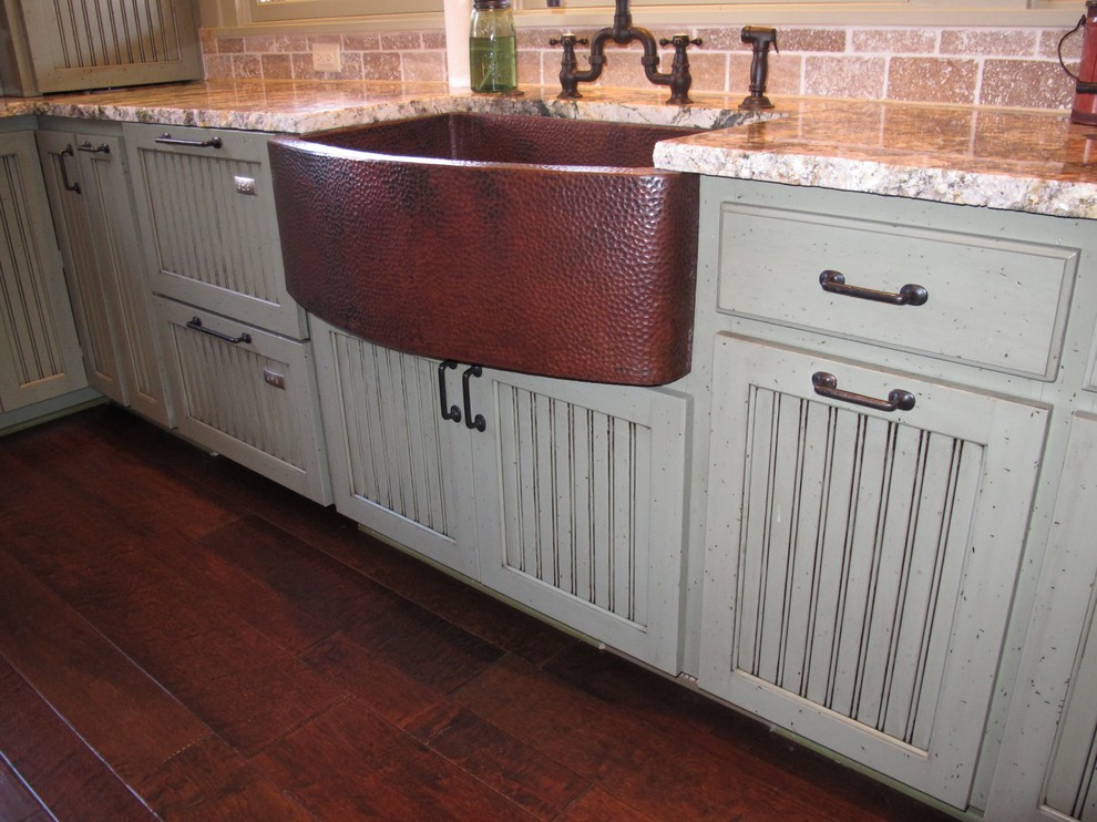 Kitchen - craftsman kitchen idea
