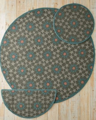 Mosaic Star Hooked Wool Rug - Dusty Olive - OLIVE 24X48
